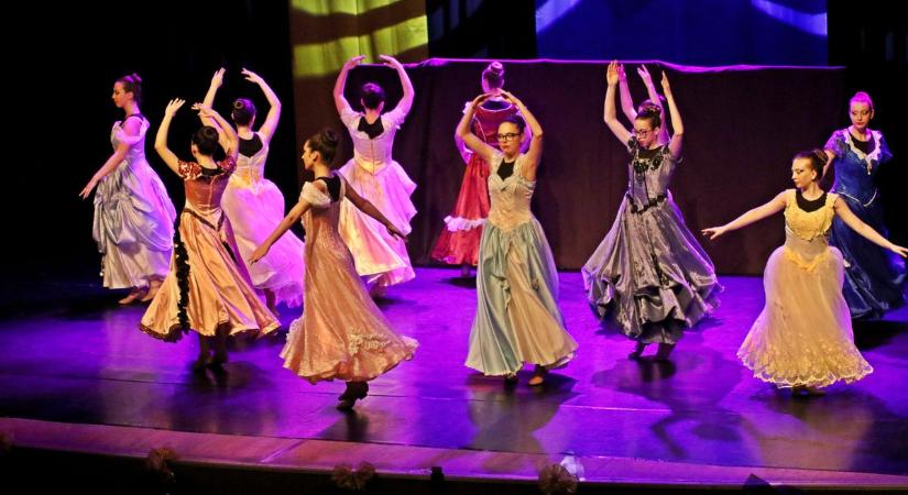 Gálaműsor adott a Premier Táncklub a táncművészet világnapja tiszteletére
