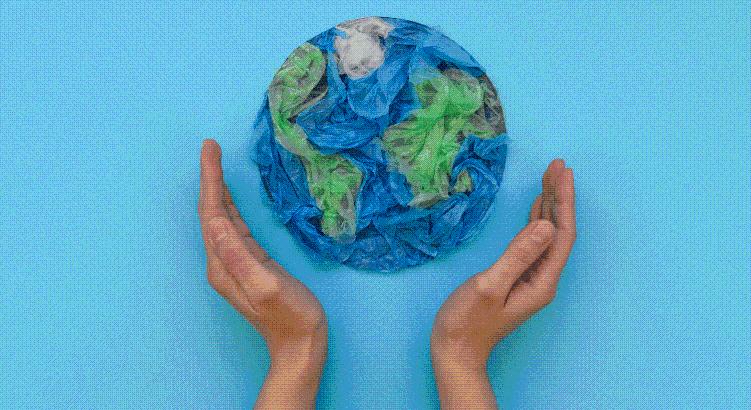 Ma van a Föld napja: Környezettudatosabbak az újrahasználható termékek, mint az egyszer használatosak?