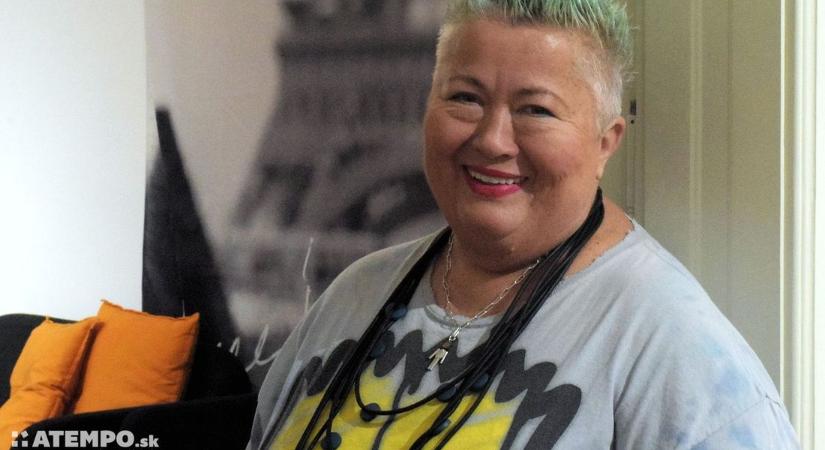 65 éves Falusi Mariann énekesnő