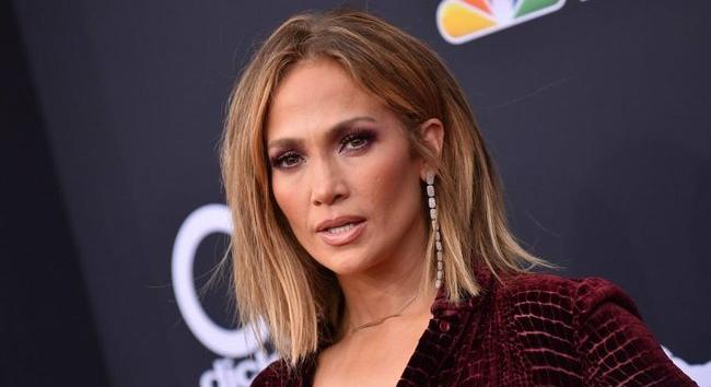 Jennifer Lopez azt mondja, ő nem az az ember, akinek szüksége lenne botoxra, de azért nem zárja ki, hogy később még jól jöhet