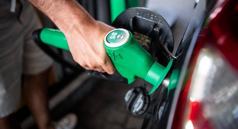 Végre jó hír érkezett: csökken az üzemanyag ára