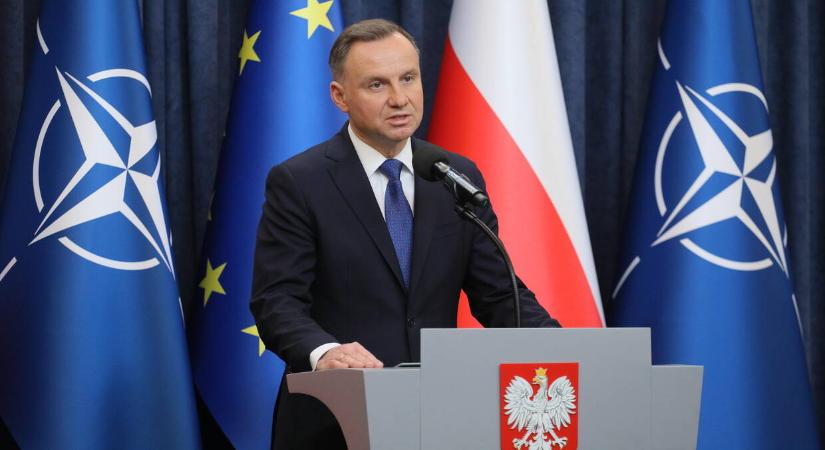 Andrzej Duda: ha a szövetségesek úgy döntenek, Lengyelország kész atomfegyvert fogadni a területén
