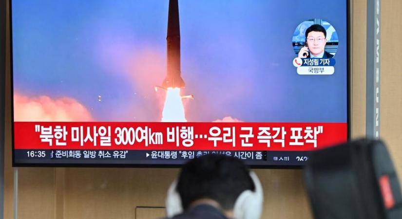 Újabb ballisztikus rakétákat lőtt ki Észak-Korea
