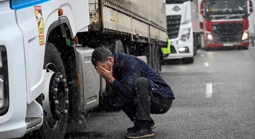 Hatalmas veszteség érte a román fuvarozókat, mert nem tudtak csatlakozni a schengeni övezethez