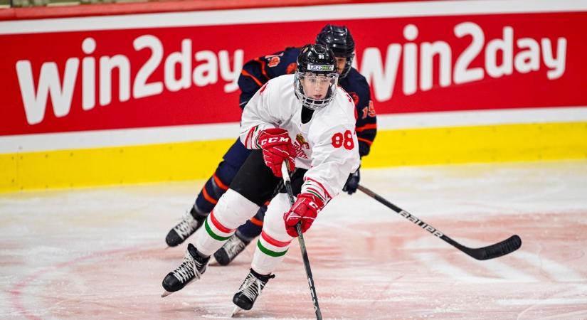 Továbbra is hibátlan a magyar női válogatott a jégkorong-világbajnokságon
