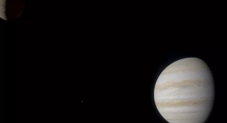 Érdekes képződményt talált a NASA a Jupiter egyik holdjának felszínén