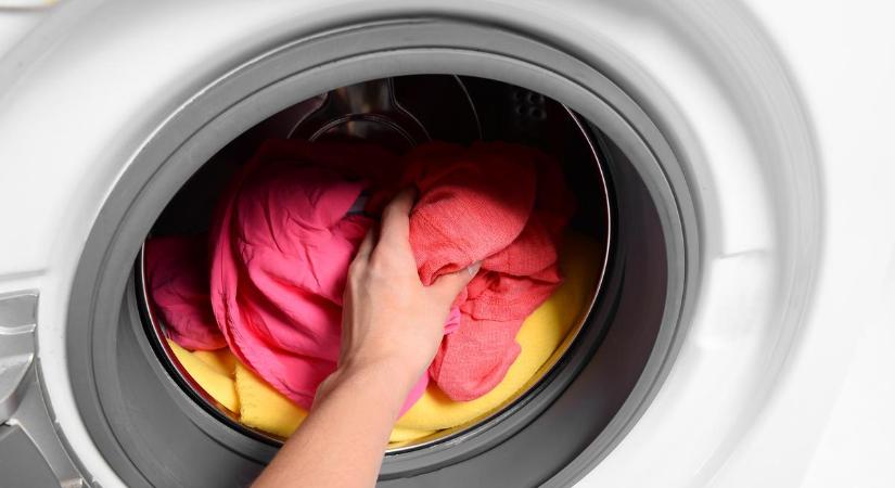 Rossz szaga van? Mutatjuk, hogyan tisztíthatod meg a mosógéped belsejét fillérekből
