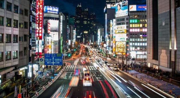 Önvezető kamionoknak szánt úthálózatot tervez Japán