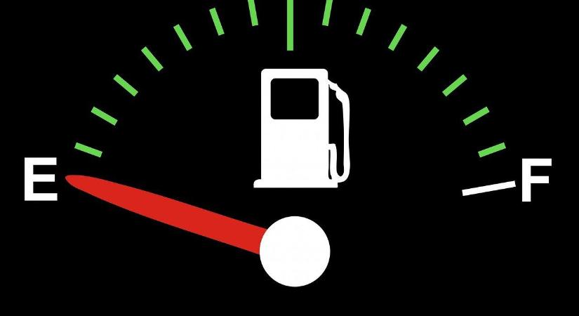 Benzin – Árstop és elbocsátások, mit szeretne a kormány?