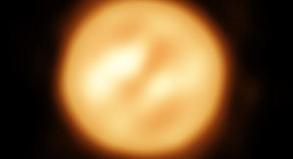 A Hold az Antaressel találkozik: különleges holdkelte figyelhető meg az égbolton pénteken