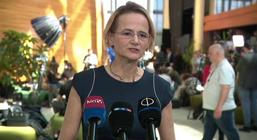 Győri Enikő: Az Európai Bizottság elnöke Ursula von der Leyen egy alternatív valóságban él  videó
