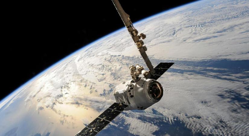 Kicsin múlt az űrtragédia: majdnem egymásnak ütközött egy orosz és egy amerikai műhold