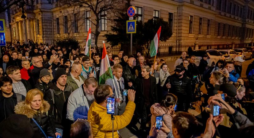 Magyar Péter péntekre újabb tüntetést szervez Budapesten