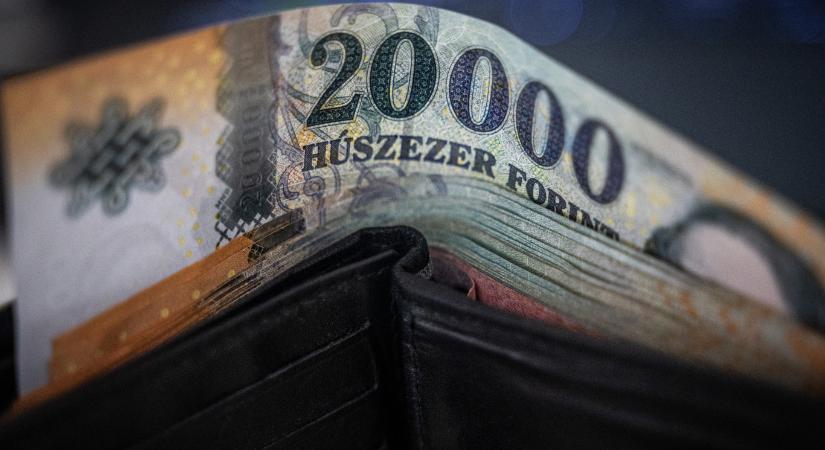 Nettó 417 100 forint volt az átlagos fizetés februárban