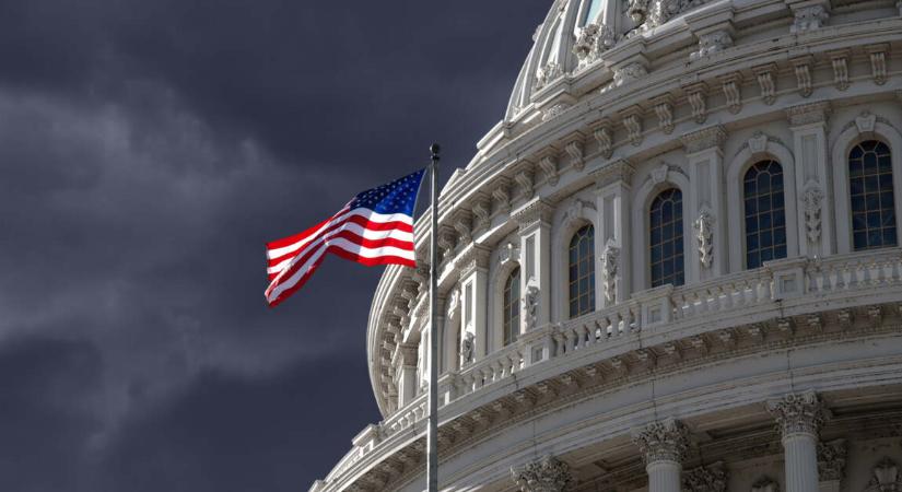 Az amerikai szenátus jóváhagyta az Ukrajnának nyújtott támogatásról szóló törvényt