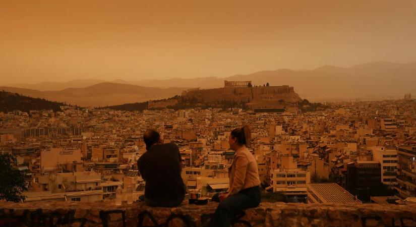 Narancssárga ködbe borult Athén, elképesztő a látvány – fotók
