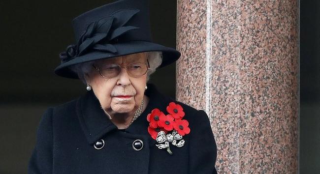Rájár a rúd II. Erzsébet királynőre: ismét óriási veszteség érte, elvesztette hű társát