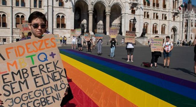 A Budapest Pride felajánlja segítségét a Fidesznek