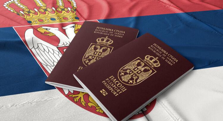 Az EP jóváhagyta a koszovói szerbek vízummentességét