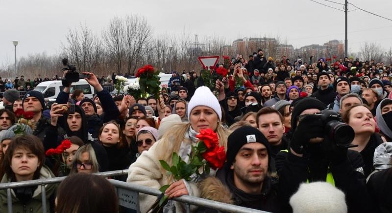 Felfüggesztették az Alekszej Navalnij temetését levezénylő orosz ortodox papot