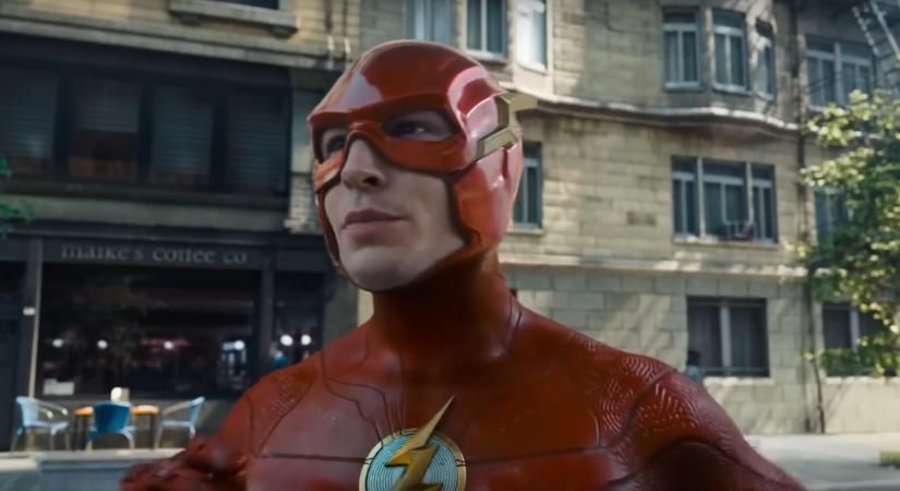 Még a Flash-figurák is mennek a kukába: Mégsem készül el az a részletgazdag Barry Allen-játék, amit Ezra Millerről mintáztak