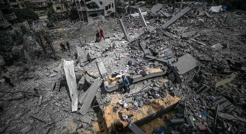 Az EU független vizsgálatot sürget a gázai kórházaknál talált tömegsírok ügyében