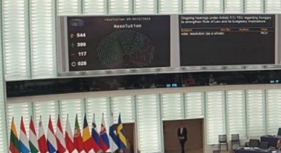 Brüsszel elfoglalása helyett kemény üzenetet kapott Strasbourgból Orbán Viktor