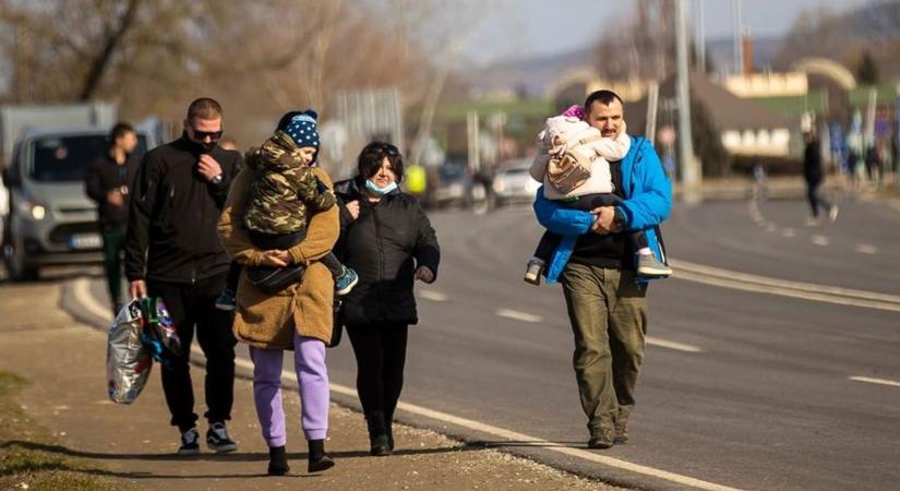 Több mint kilencezren érkeztek Ukrajnából szerdán Magyarországra
