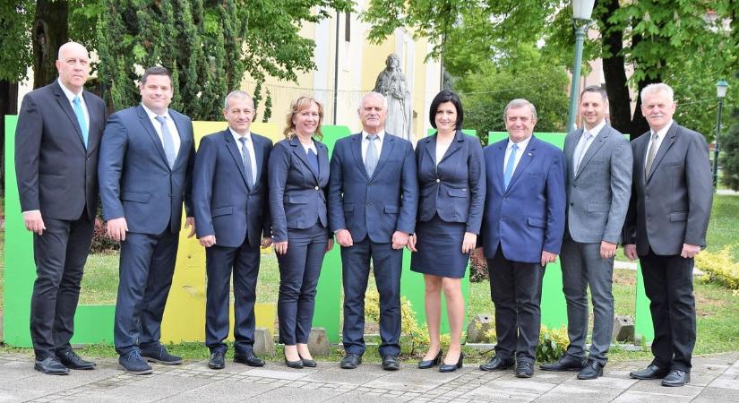 Bemutatta képviselőjelöltjeit a Fidesz-KDNP Lentiben