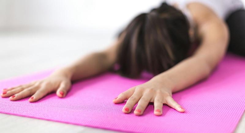 Lecsaptak a jógaoktatóra – spirituális fejlődésre hivatkozva lányokat zsákmányolt ki szexuálisan