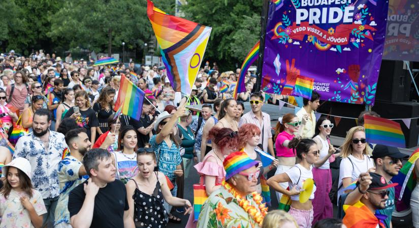 Elvárásokat támaszt a Budapest Pride a felvonuláson járművet indító pártok felé