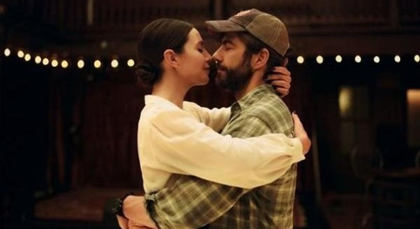 Romantikus francia filmet vetítenek a művészmoziban