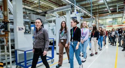 Nők a kormányművek mögött – Lányok Napja a Boschnál