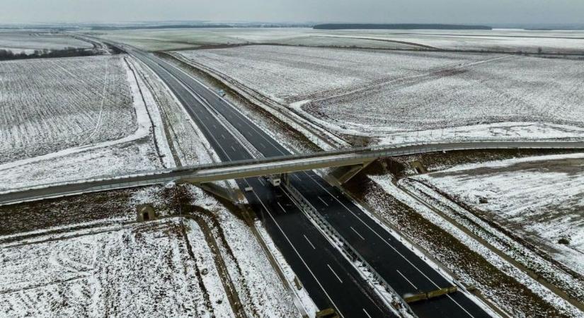 A jövő héten átadják az M6-os autópálya befejező szakaszát - videó