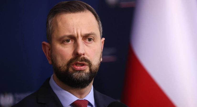Lengyelország nem hosszabbítja meg a hadköteles ukránok tartózkodási engedélyét, és hazatoloncolja őket – lengyel miniszter