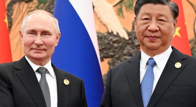 Vlagyimir Putyin májusban Pekingbe készül, hóna alatt egy utópikus szocialistának tartott szerző művével