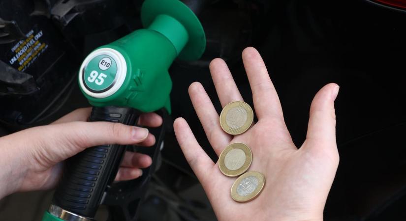 Megjöttek a friss üzemanyagárak: mutatjuk, mennyit kéne engedni az árakból a kutasoknak