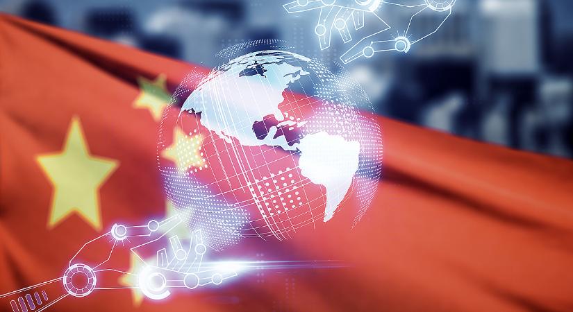 Kína felveszi a robotkesztyűt, belehúzna az MI-fejlesztésbe