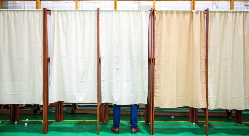 35-nél tart a választásra nyilvántartásba vett pártok száma