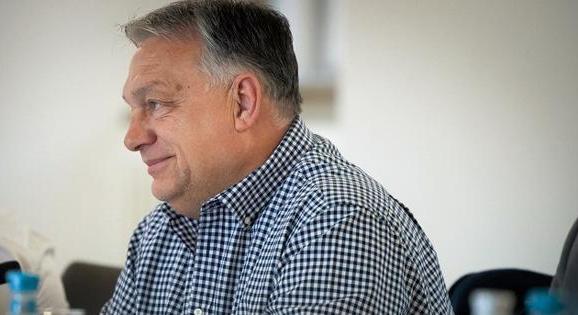 Nem fontos, elvtársak, mondta Orbán Viktor