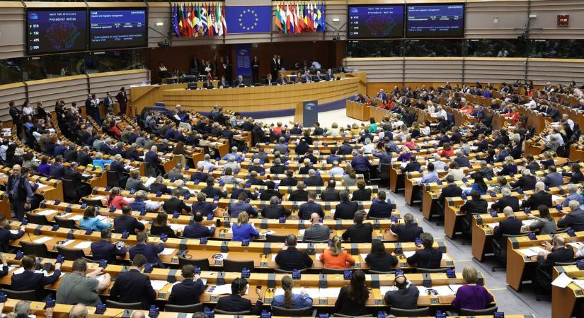 Európai Parlament: többségbe kerülhetnek a jobboldali, illetve szélsőjobboldali pártok