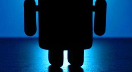 Újfajta, "kényszerített" dark módot is fog tudni az Android 15