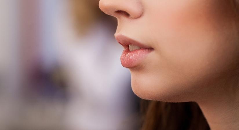 Folyton rossz ízt érzel a szádban? Erre a 8 dologra utalhat ez a furcsa tünet - Vigyázz, akadnak köztük súlyos problémák is!