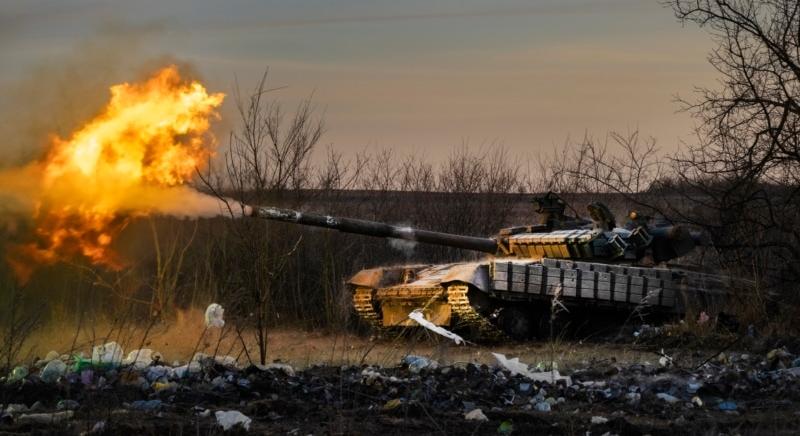 Az újabb amerikai segély segíthet Ukrajnának megállítani az oroszokat, de hetekbe telhet, mire eljut a frontra