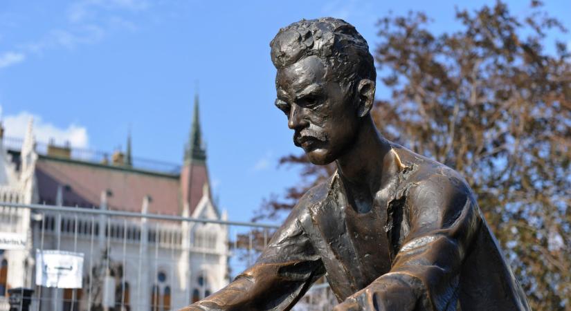 József Attila tiltott verset írt Magyarország legnagyobb tragédiájáról, a történelemkönyvek is titkolják a költemény létezését