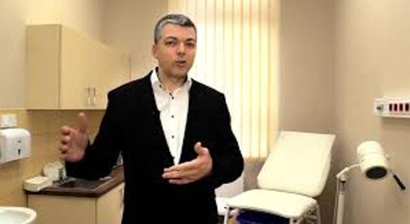 Elismerték a kaposvári nőgyógyászt