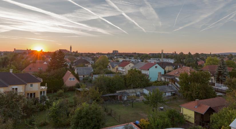 Alig ismert szabály miatt fizethetnek a magyar ingatlantulajok: csúnya bírságot kap, aki ezt elfelejti