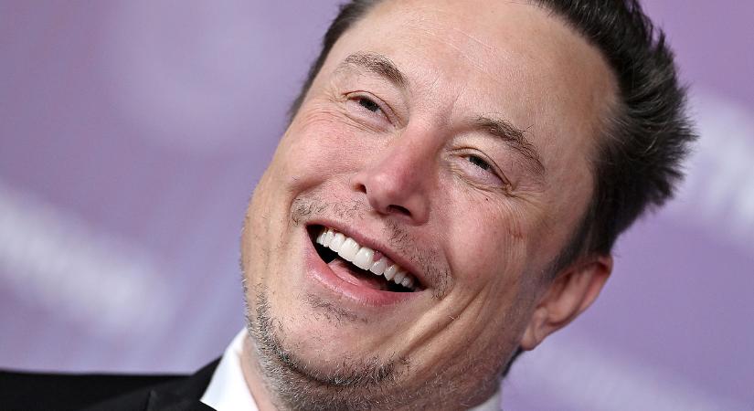 Elon Musk már megint mesterkedik valamiben