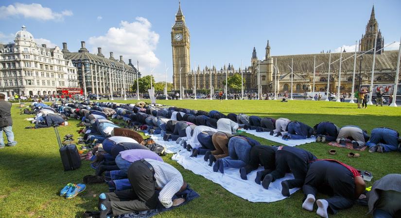 Iszlamizáció: Ramadán az európai keresztény templomokban