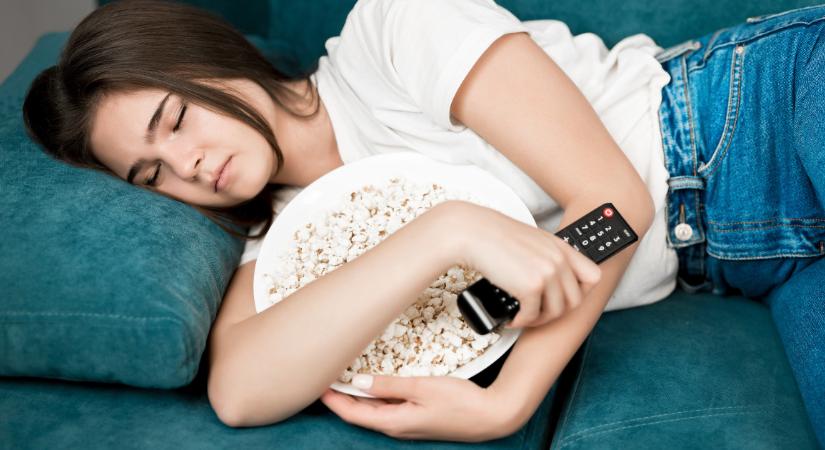 Riasztó dologra figyelmeztet a szakértő: ezért ne aludj el soha a tévé előtt